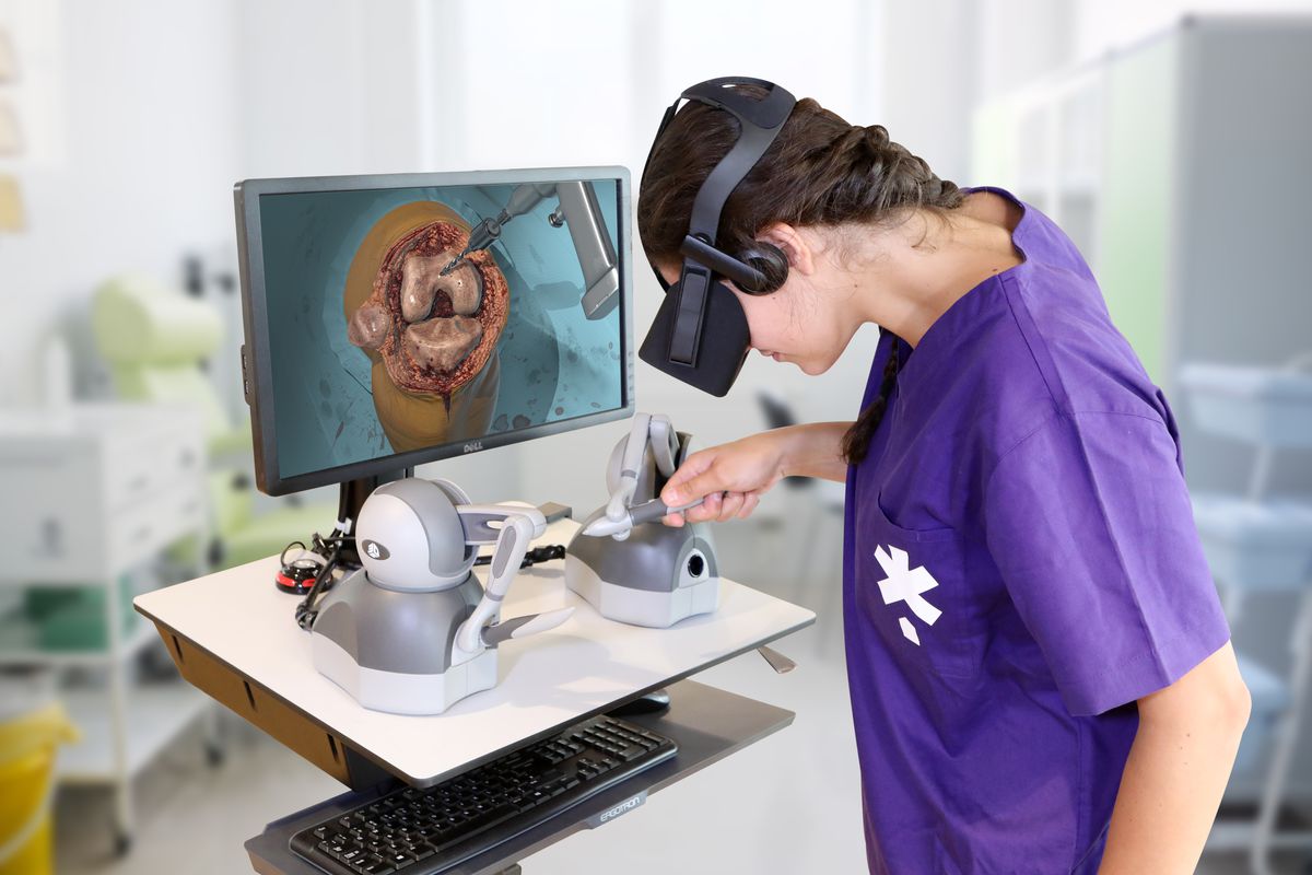 Applications Of Augmented And Virtual Reality Technologies In Medicine 4 gorsel2 2